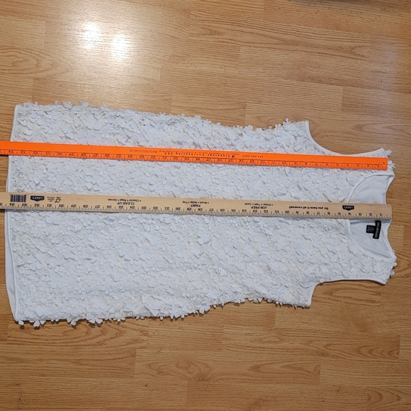 Nina Leonard Sz XL White Lacy Floral Embellished Stretch Dress. - Picture 16 of 16